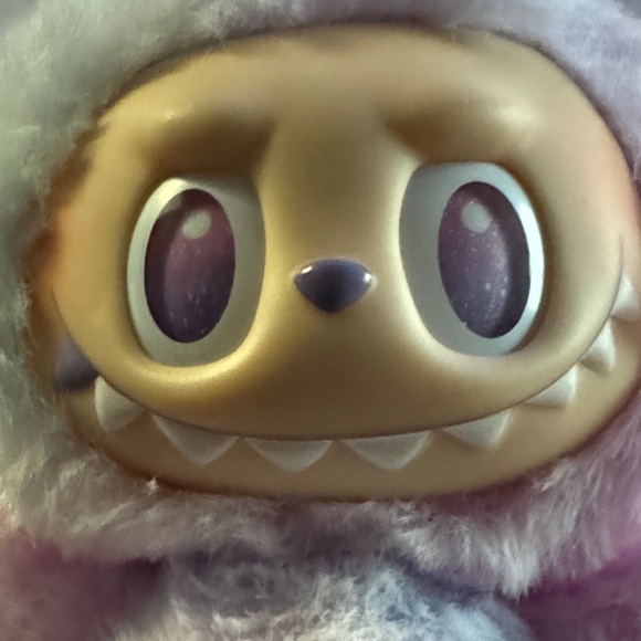 The Monsters Luck Authentic Labubu - Picture 2 of 5